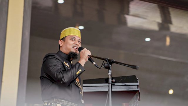 Gubernur Sulawesi Selatan, Andi Sudirman Sulaiman pada Hari Ulang Tahun (HUT) Belopa sebagai Ibukota Kabupaten Luwu di Lapangan Andi Djemma, Kabupaten Luwu, Kamis (16/2/2023)/Ist