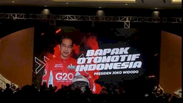 Jokowi Diberi Gelar 'Bapak Otomotif Indonesia'