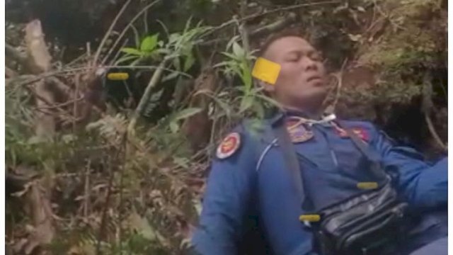 Salah satu gambar yang tersebar usai Helikopter Kapolda Jambi dilaporkan mendarat darurat di hutan Kerinci. Foto: ist
