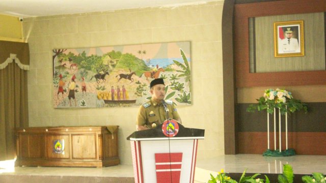 Wakil Bupati Jeneponto, Paris Yasir saat membuka kegiatan Tilawatil Quran dan Hadits (STQH) XXVII tingkat Kabupaten Jeneponto, Senin (27/2/2023)/Ist
