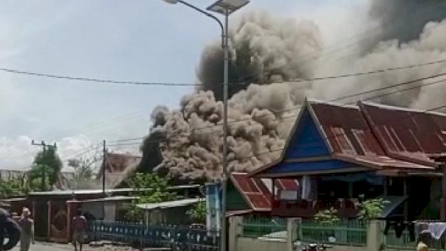 Peristiwa kebakaran kembali terjadi di Kabupaten Jeneponto, Sulawesi Selatan. Foto: ist 