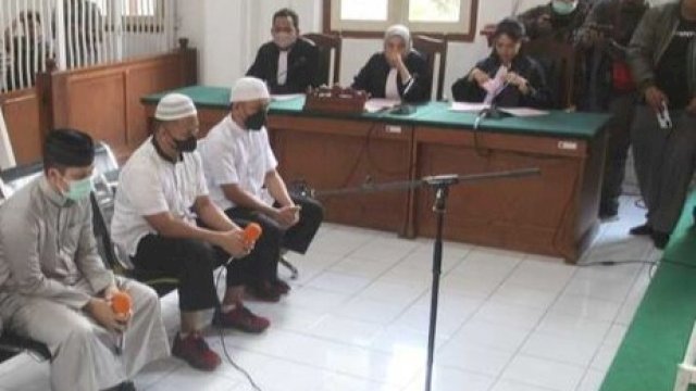 Sidang kasus pembunuhan honorer Dishub Makassar beberapa waktu lalu. Sulaeman salah satu pelaku divonis ringan hakim PN Makassar/Int