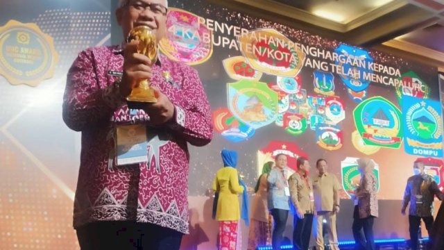 Penghargaan ini diterima oleh Wakil Bupati Bantaeng, H Sahabuddin yang mewakili Bupati Bantaeng, Ilham Azikin di Balai Sudirman Tebet Jakarta Selatan Selasa, 14 Maret 2023. Foto: dok