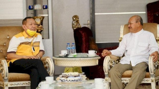 Kebersamaan 2 politikus Golkar, Hamka B Kady dan Iksan Iskandar. Foto: ist