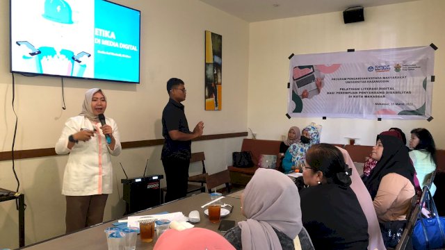 Kegiatan literasi digital yang digelar Departemen Komunikasi Unhas. Foto: dok