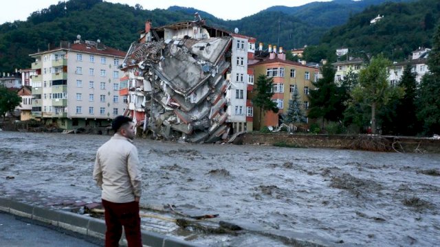 Banjir Bandang Terjang Korban Gempa Turki, 14 Orang Tewas