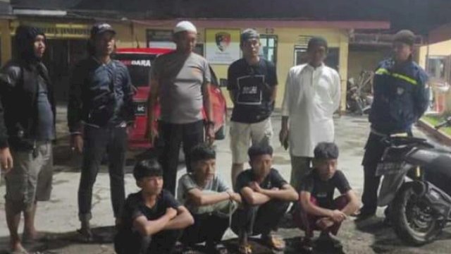 Polisi menangkap 4 pria yang merupakan komplotan geng motor 'parameks' di Kabupaten Jeneponto, Sulawesi Selatan. (IST)