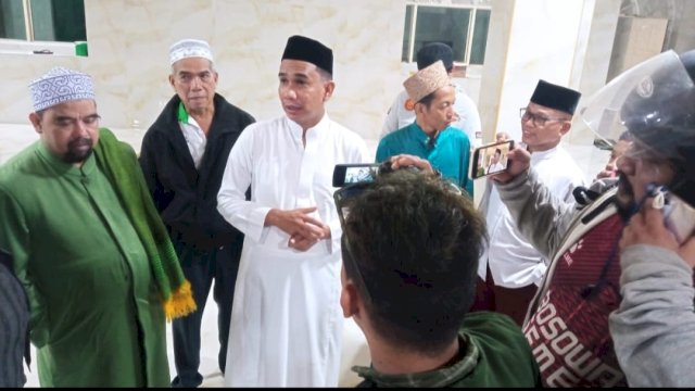 Ketua DPRD Kota Makassar, Rudianto Lallo saat mengunjungi Masjid Ittifaqul Jamaah. Foto: dok