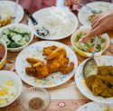 Saat Buka Puasa Dianjurkan Tidak Langsung Makan Berat, Ini Alasannya