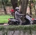 Aksi Pengendara Motor Pamer Alat Kelamin di Area Kampus Unhas Viral di Media Sosial