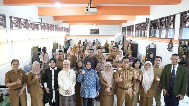  Bunda PAUD Makassar Sambangi Dua SMPN Tinjau Implementasi Hasil Studi Tiru