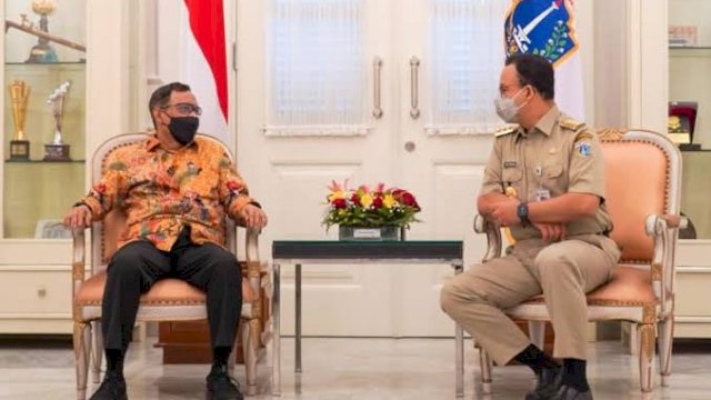 Kebersamaan Anies Baswedan dan Mahfud MD. Foto: ist