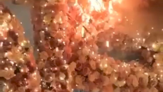 Potongan video yang diketahui api bermula dari adanya korsleting listrik dari lokasi foto booth di gedung TSM Makassar/Int