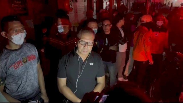 Wali Kota Makassar Moh Ramdhan 'Danny' Pomanto saat memberikan keterangan kepad awak media/Ist