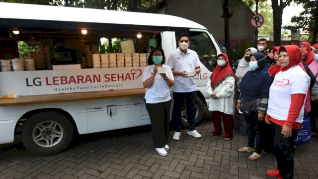 LG Lebaran Sehat Gelar Aksi Sosial, Sasar Warga Kurang Mampu di Surabaya
