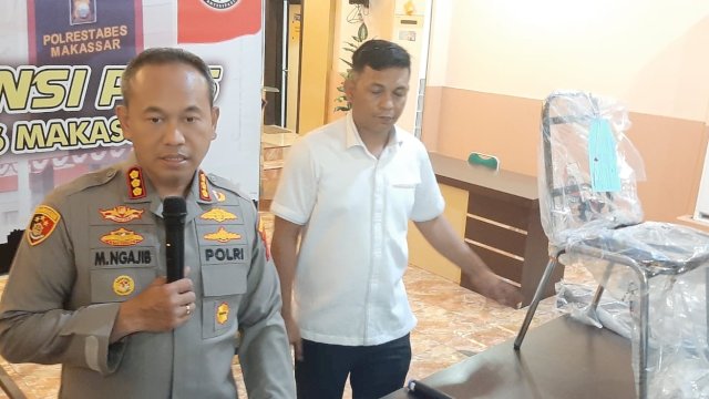 Kapolrestabes Makassar Kombes Pol Mokhamad Ngajib saat ekspose di Mapolrestabes Makassar, Kamis (25/5/2023) petang/Ist