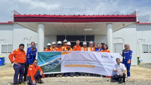 Direktur PT Vale saat mengujungi proyek Sambalangi.