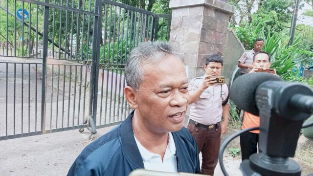 Wakil Rektor (WR) III Bidang Kemahasiswaan dan Alumni UNM Makassar Prof Andi Muhammad Idkhan (Portal Media/Aldy) 