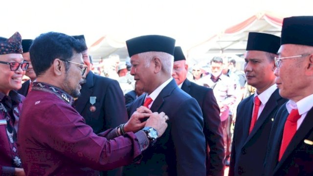 Berkat Program Sutasoma, Bupati Soppeng Terima Satyalencana Wira Karya dari Presiden RI