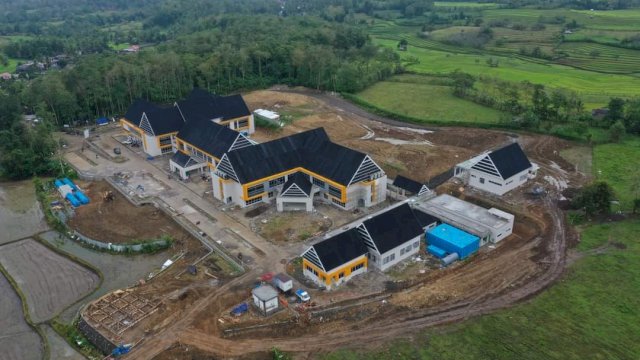 Tahap Finishing, RS Regional La Mappapenning Dipastikan Akan Segera Beroperasi