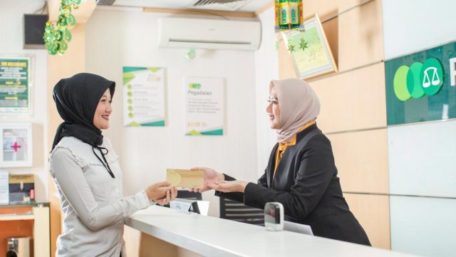 Program Gadai Peduli Mudahkan Pelanggan Pinjam Uang Tanpa Bunga