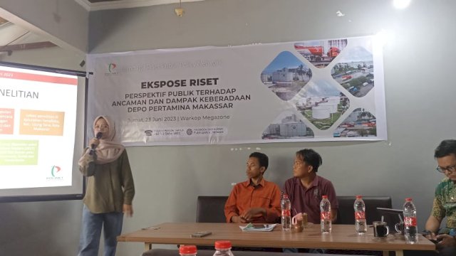 Lembaga riset Public Policy Network (Polinet) saat ekspose hasil penelitian Depo Pertamina Makassar (Portal Media/Rahma)