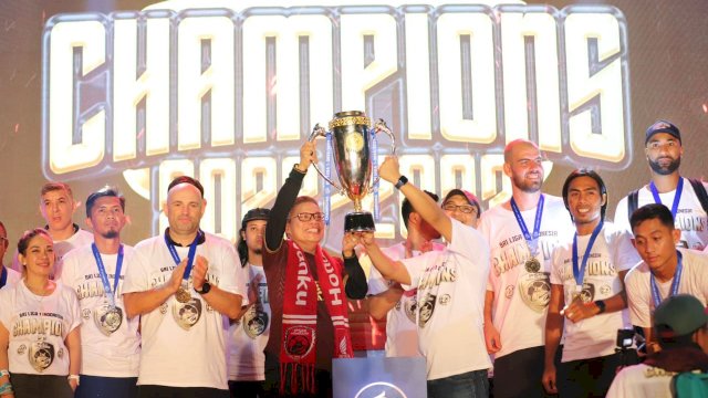 PSM Makassar Kampium Liga 1, TP Beri Penghargaan Kepada Reza Pratama Sebagai Putra Daerah yang Berprestasi