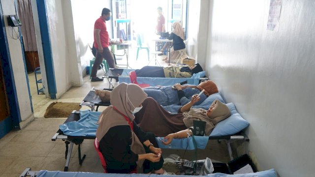 PAM Tirta Karajae Rutin Gelar Donor Darah Tiap Bulan