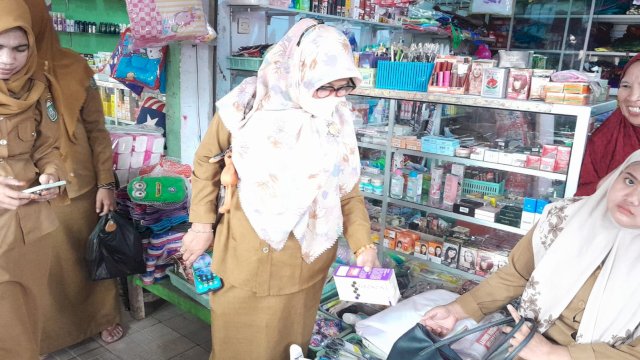 Pantau Kelayakan Edar di Pasaran, Dinas Perdagangan Temukan Barang Tidak Layak Jual 