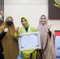 20 Tahun Mengabadi, Guru Honorer SDN 10 Parepare Dapat Penghargaan di Puncak Hari Kartini