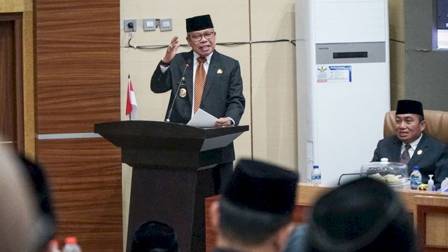 Lantik Sekwan dan Kadis DPPPA, Taufan Pawe Ingatkan Tugas Fungsi  