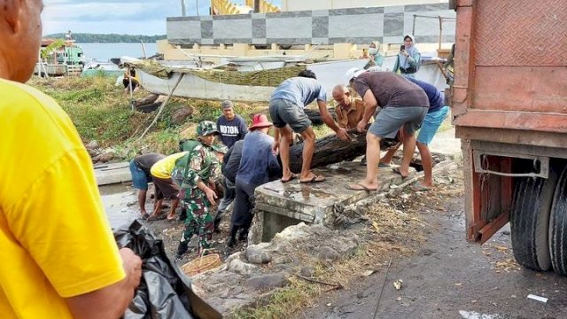 Taufan Pawe Apresiasi Sinergitas TNI-Polri dan Masyarakat dalam Aksi Bersih di Hari Lingkungan Hidup&nbsp; 