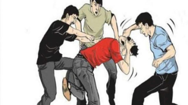 Pegawai Alfamart Dikeroyok Pemabuk Desa: Wajah Babak Belur dan Tulang Rahang Patah