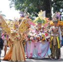 Fashion Carnaval Jadi Pemantik Warga Malino Konsisten Tanam Bunga