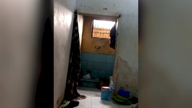 Tangkapan video tahanan kabur dari sel penjara yang viral di media sosial/Int