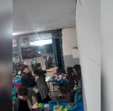 Pria di Makassar Dikeroyok Dua Pemuda Mabuk saat Menyantap Coto di Warung 