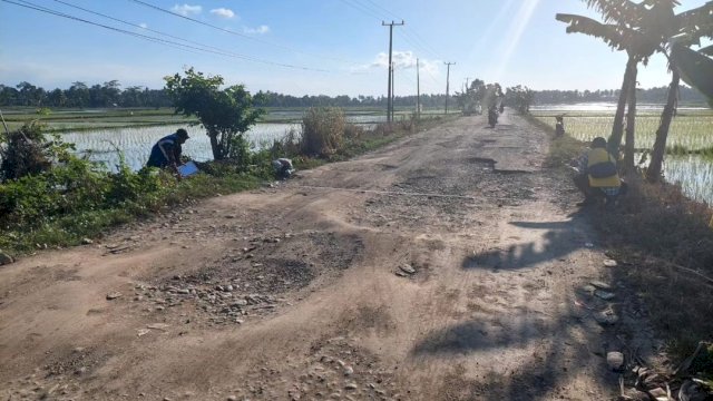 Dinas Bina Marga dan Bina Konstruksi Provinsi Sulsel melakukan MC-0 di lokasi.