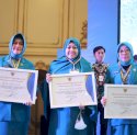 Erna Taufan Diganjar Penghargaan Penggerak Pemberdayaan Kesejahteraan Masyarakat di Parepare