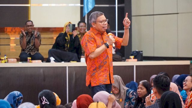 Taufan Pawe Apresiasi Pembinaan Akhlak Siswa PAUD Melalui MAS