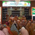 Bimtek Kompetensi Guru, Taufan Pawe Ajak Tenaga Pendidik Terapkan Nilai Sosial Teladan