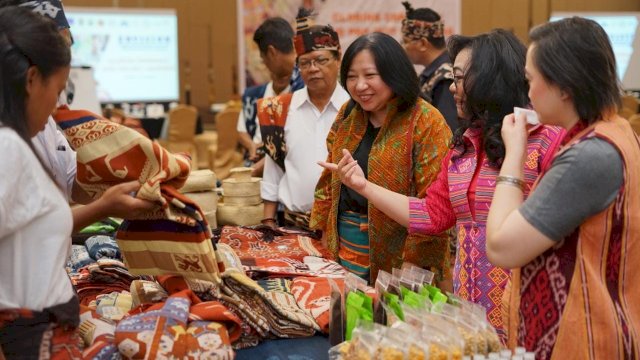 50 BUMDes Acungi Jempol Proyek Envision, Sukses Berdayakan 12.440 Perempuan dan Pemuda di NTT