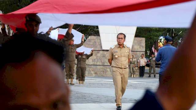  Wali Kota Makassar Moh Ramdhan Pomanto saat meninjau persiapan HUT RI ke-78 yang rencana akan berlangsung di Anjungan City Of Makassar/Ist