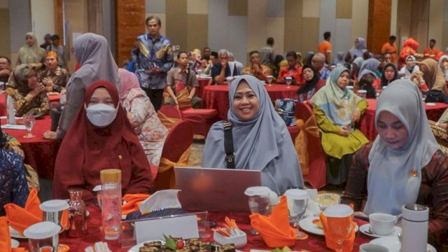 Hadiri Sulsel Craft Expo di Samarinda, Erna Rasyid Taufan Pamer Produk UMKM Lokal