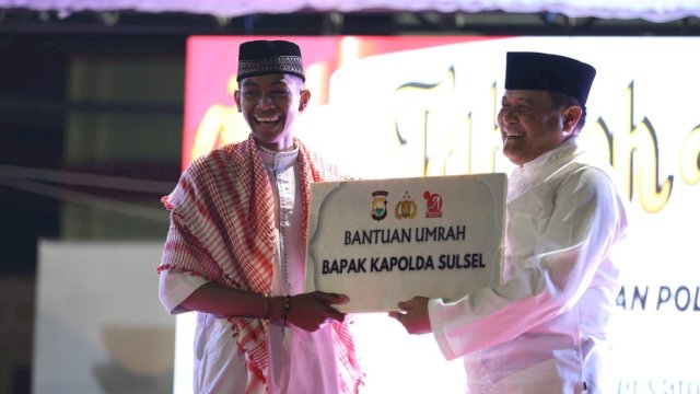  Bantuan Polda Sulsel Wujudkan Impian Pemuda Berangkat Umroh ke Arab