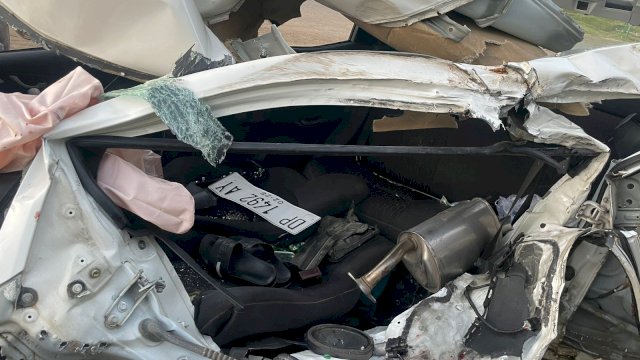 Mobil yang dikendarai korban kecelakaan di bilangan Boulevard, Kecamatan Panakkukang, Kota Makassar, Sulawesi Selatan (Sulsel), pada Rabu (6/9/2023) pagi tadi.