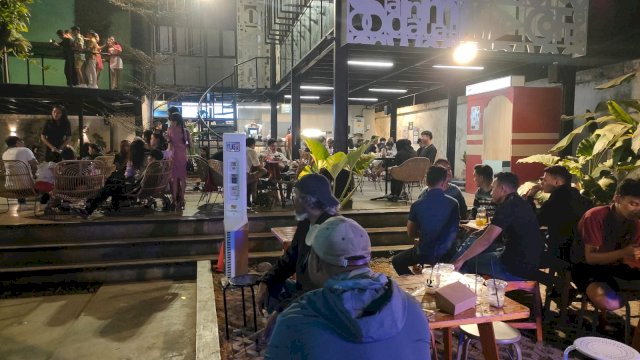 Dikira Praktek LGBT, Acara Fashion Show di Makassar Nyaris Dibubarkan Ormas