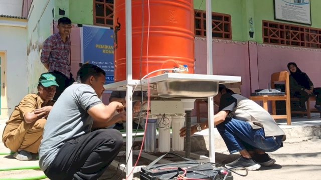 Dosen Unibos Kembangkan Sistem Pompa Sumbersibel dan Konversi Air Berbasis Tenaga Surya