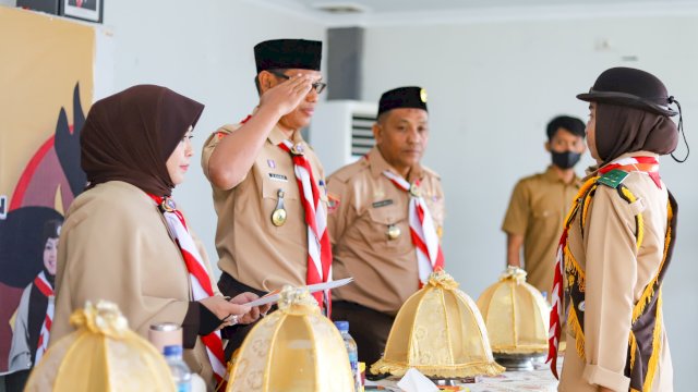 Erna Rasyid Lantik Pengurus Saka Widya Budaya Bakti Pangkalan Disdik Parepare 