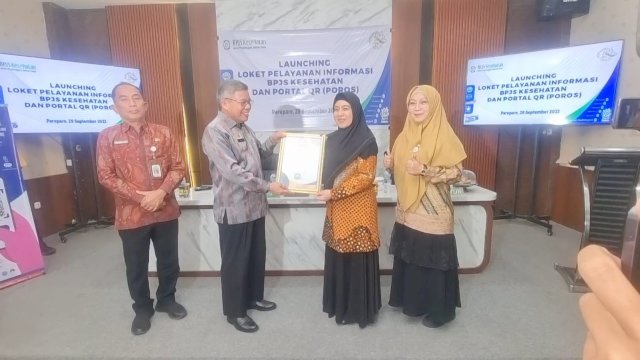 Wali Kota Parepare Terima Penghargaan  dari BPJS Kesehatan Melalui Layanan JKN di RSUD Andi Makkasau