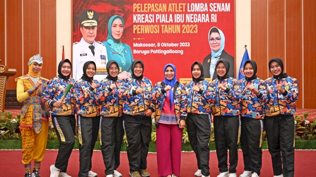 Pj Ketua PKK Sulsel, Sofha Marwah Bahtiar memimpin kontingen Sulsel untuk berlaga di ajang Lomba Senam Kreasi Piala Ibu Negara Perwosi Tahun 2023, yang akan digelar 9 - 10 Oktober 2023, di Gedung Olahraga Bulungan, Jakarta Selatan. 